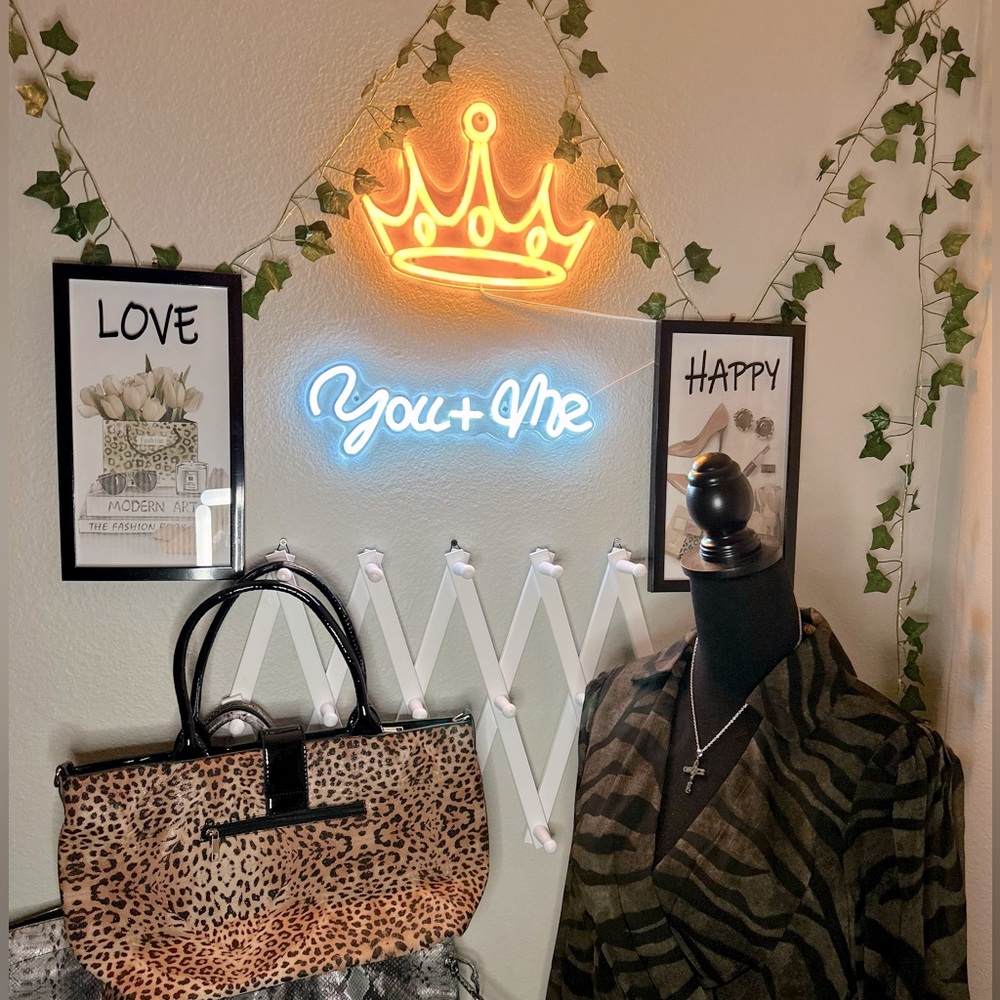 Support The Live Host 4 NWT Items (Unlisted)